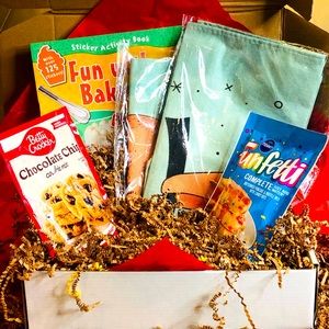 🎁 Baking & Cooking Themed Gift Box with Matching Apron for Adult and Child 🧁🍳